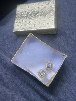 10k  10 grams 2Ct vs diamond NATURAL