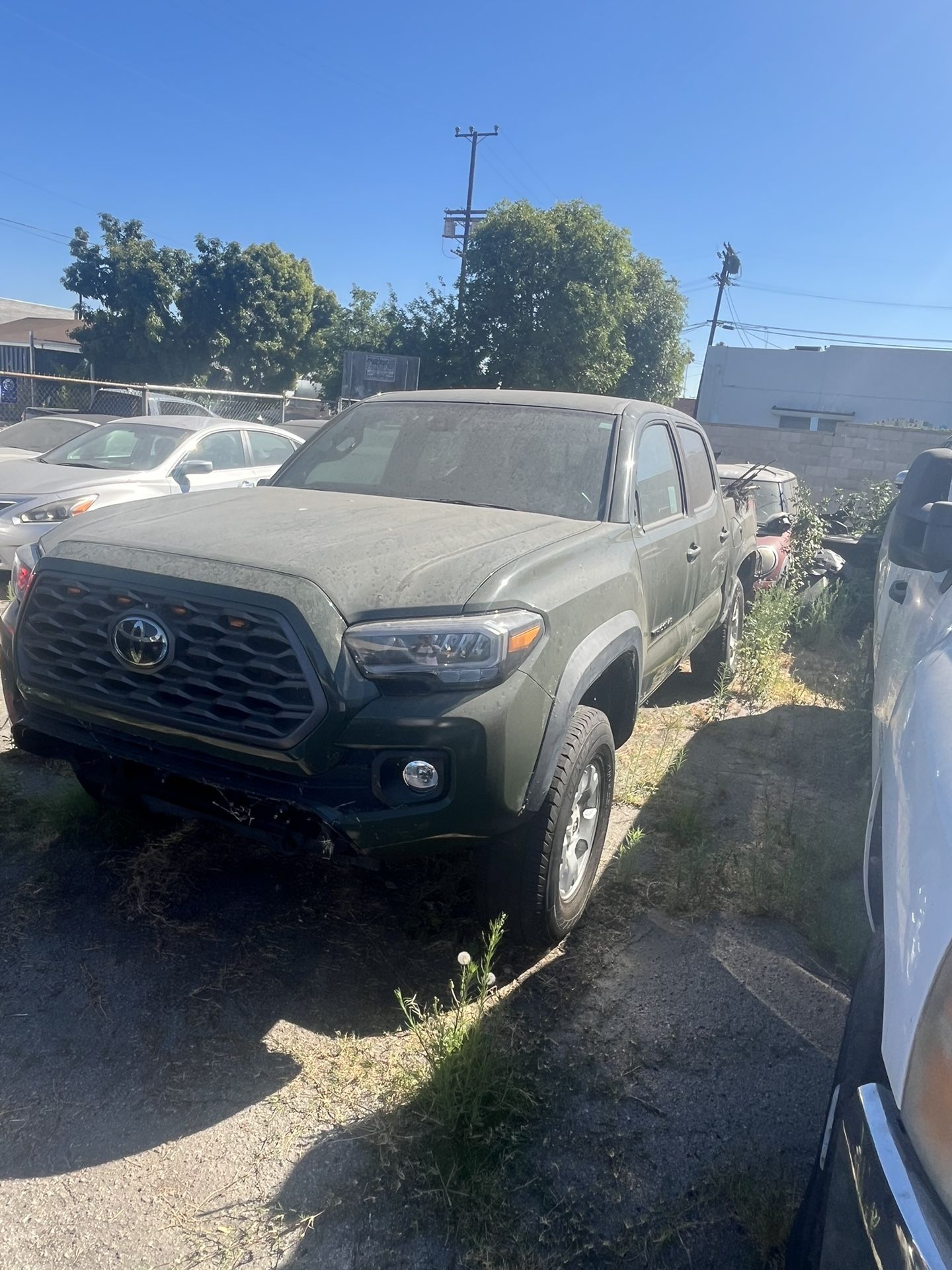 Toyota Tacoma 2022 For Parts Fenders / Hood/ Head Lights …