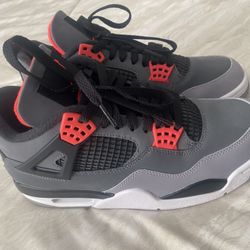 Jordan 4 Retro “Infrared”