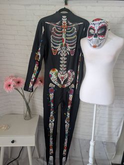 Dia de los muertos jumpsuit and a mask size L