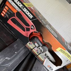 Black N Decker Electric Alligator Lopper in good shape! 