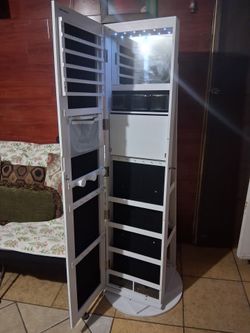 Rotating mirror, jewelry box or makeup mirror