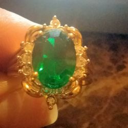 Woman's Ring