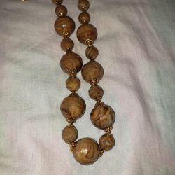 R.J.Graziano Faceted Lucite Beaded Necklace