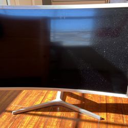 Samsung Curved 32” FHD LED TFT LCD Monitor