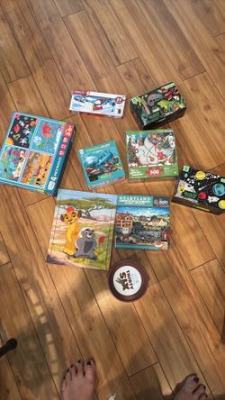 7 puzzles (2 glow in the dark)