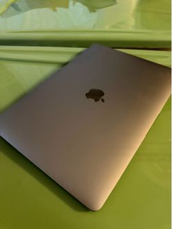 MAC BOOK