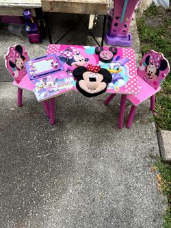 Minnie Mouse  Kids Table And Chairs 