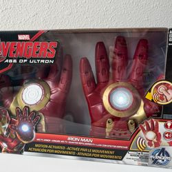 Disney Marvel Avengers Age of Ultron Iron Man Arc FX Armor Costume Gloves 2015 Toy
