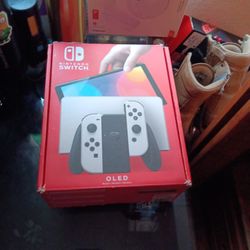 Nintendo Switch OLED Mode With Joy-Cons Exra Pair And 4 Games Cash ONLY  And  Pick Up ONLY 