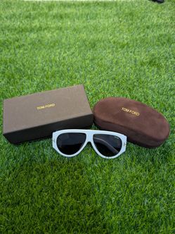 T0m Ford sunglasses