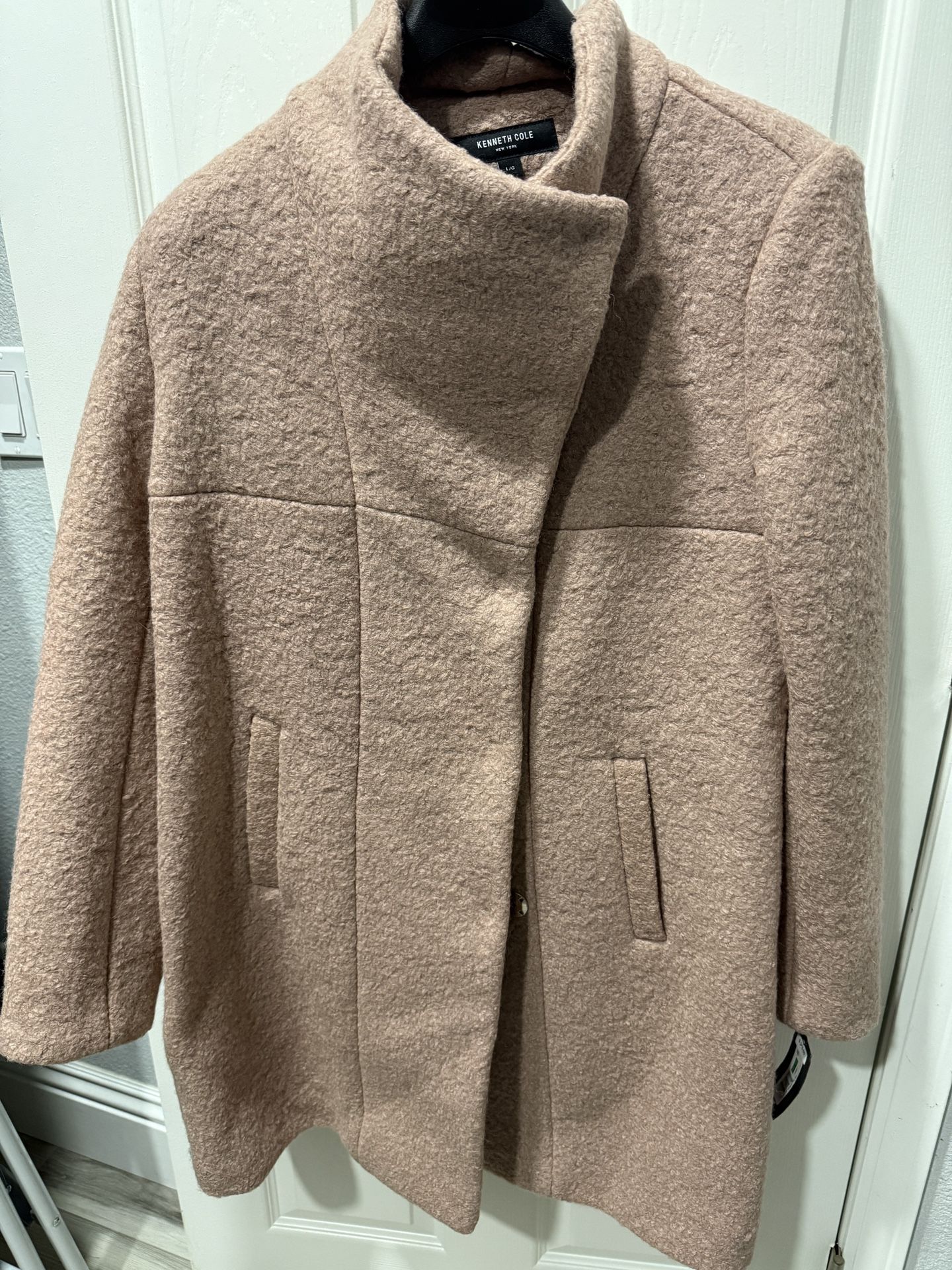 Women’s Coat Size L