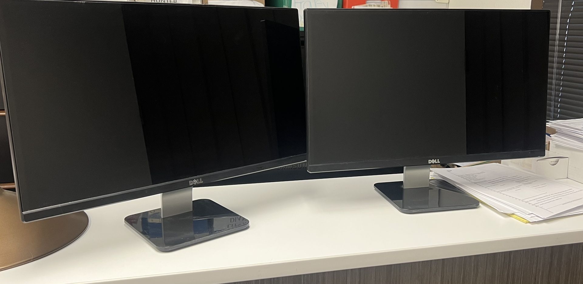 Dell Computer Monitors - Duo