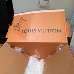 Louis Vuitton Big Box Free!!! Puo Highland 