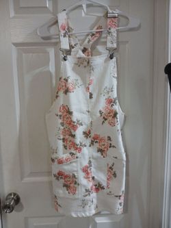 Girls Size 7/ 9 dress