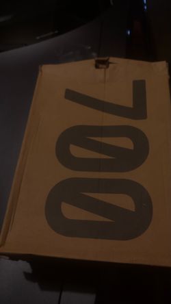 Adidas Yeezy boost 700 Hi-res