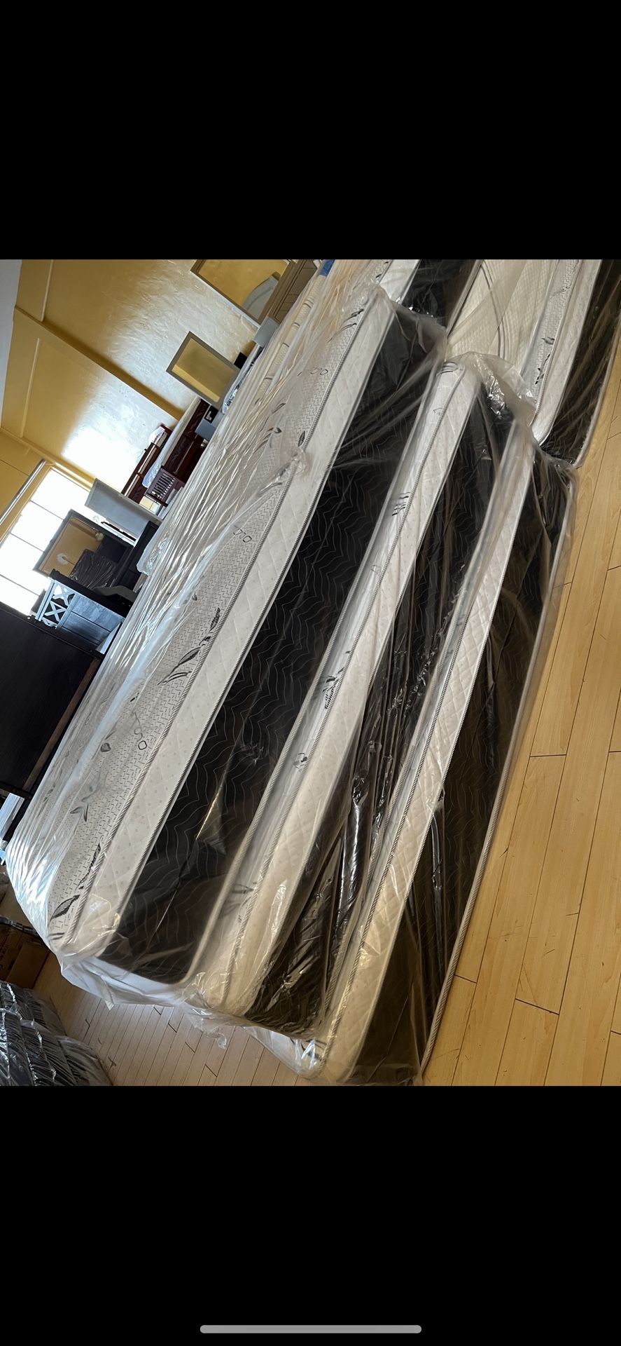 Full Size Pillow Top Mattress