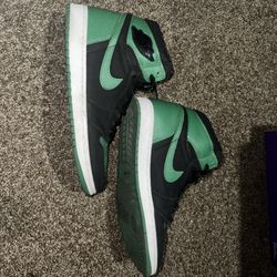 Jordan 1 Pine Green