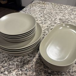 Ceramic Dinner Plate Set 