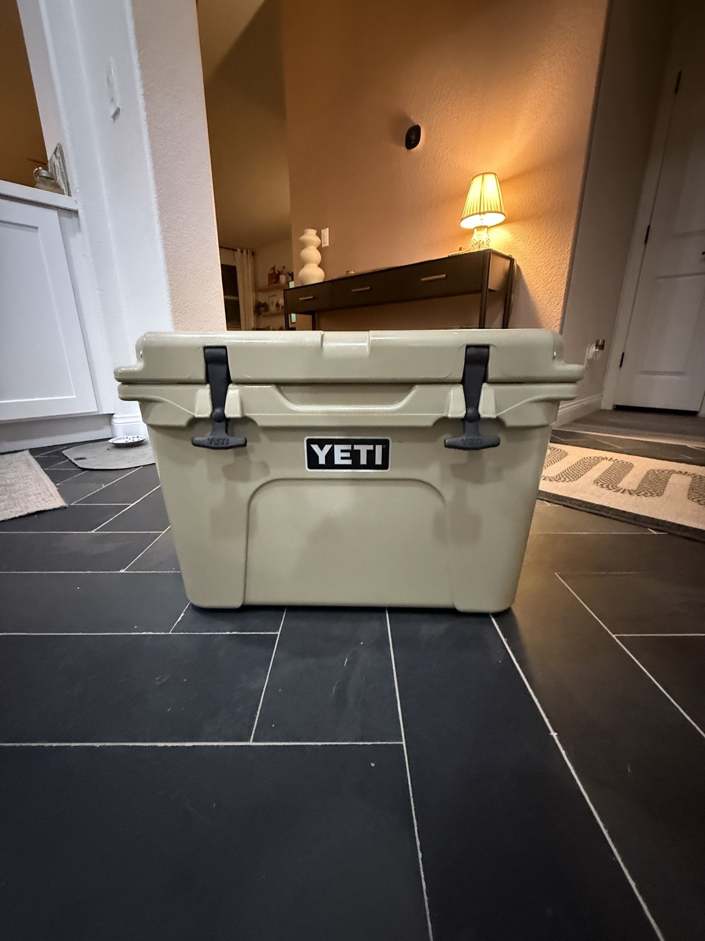 Yeti Tundra 35 Cooler 