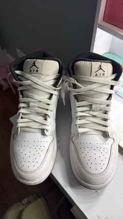 Air Jordan 1 Mid