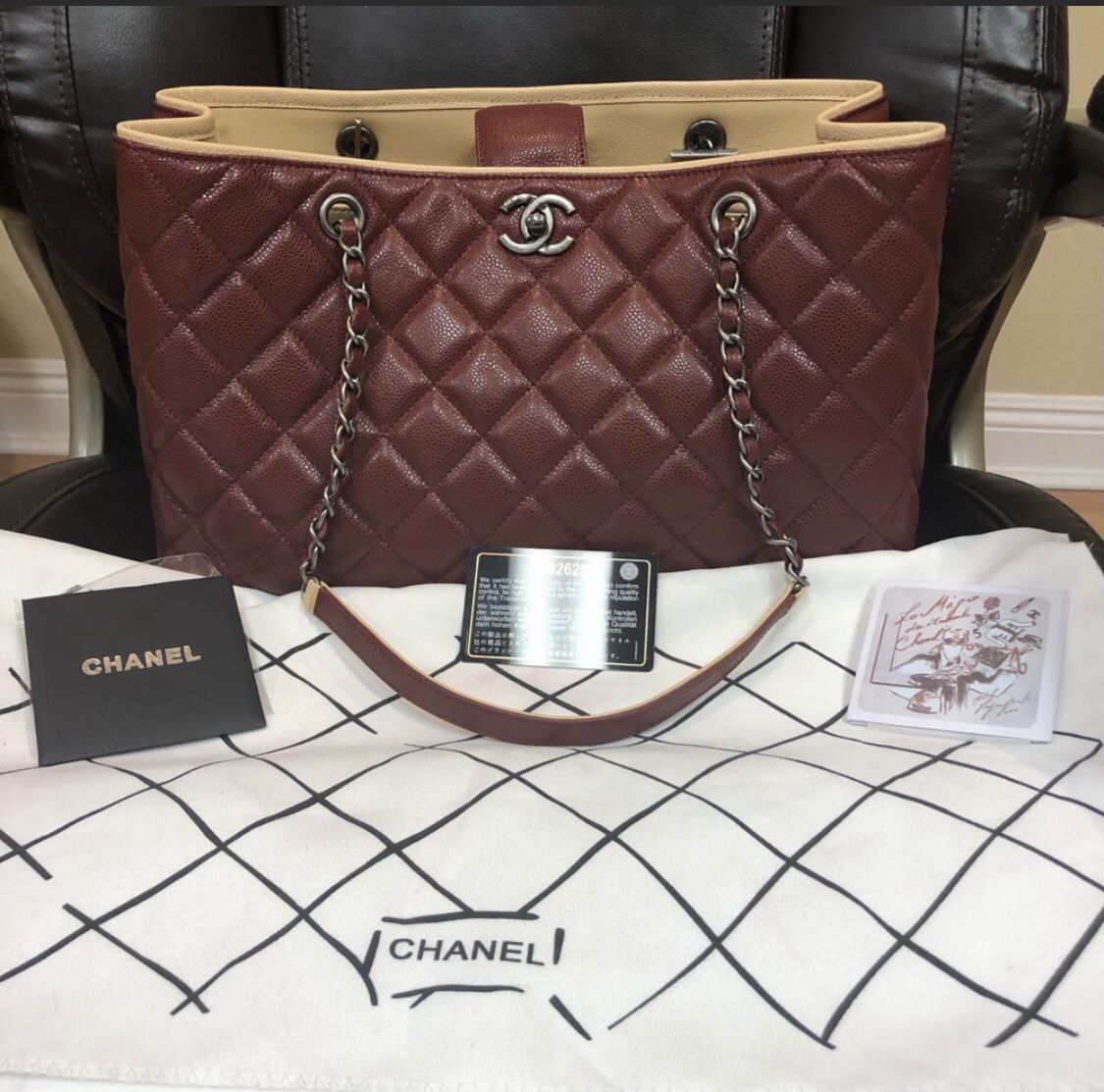 Chanel Shoulder Bag for Sale in Simi Valley, CA - OfferUp