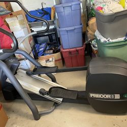 Precor EFX546 Elliptical