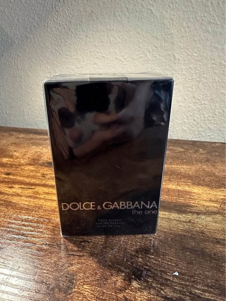 Dolse And Gabbana Perfume Branded New 