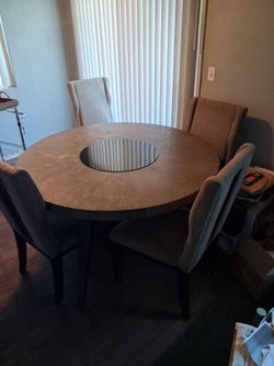 Dining room table