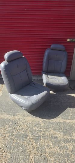 00 Lincoln town car Cartier seats