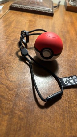 Poke Ball Plus