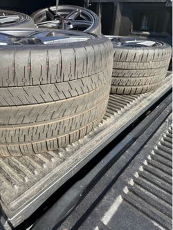 2026 Corvette Stingray OEM Rims & Tires