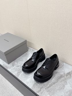 Balenciaga Men’s Leather Shoes With Box 2026 New
