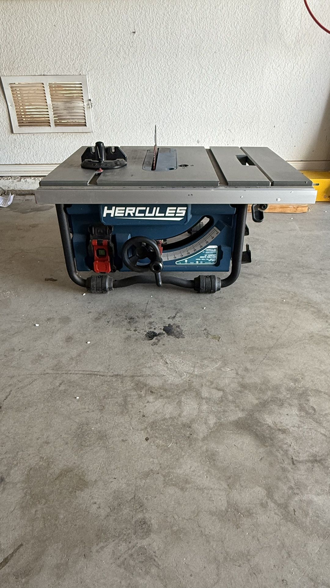HERCULES 15 Amp, 10 in. Compact Jobsite Table Saw