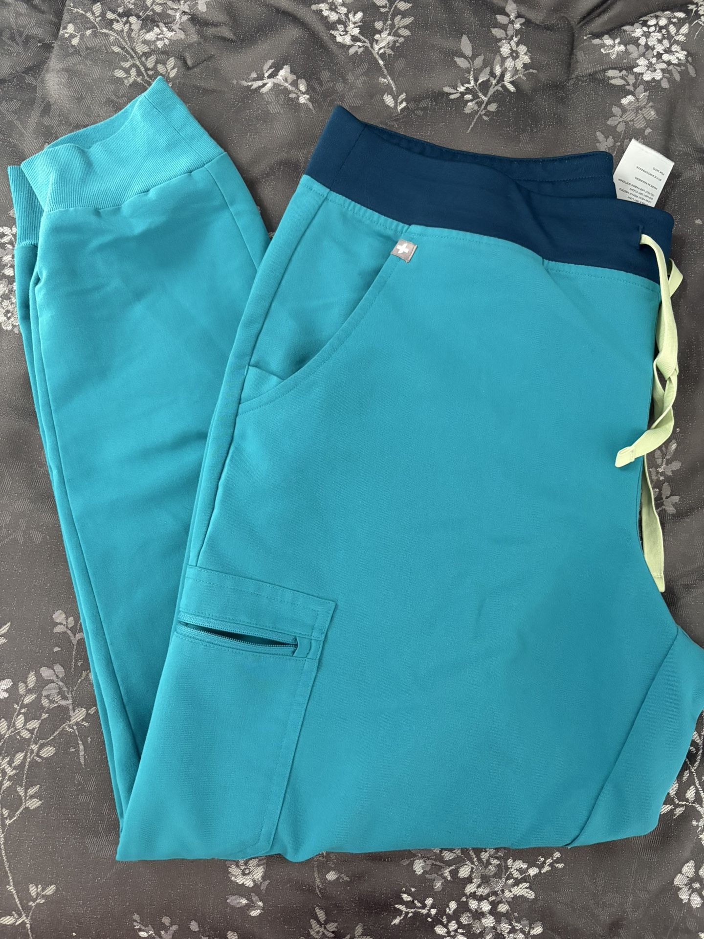 FIGS Zamora Jogger Scrub pants