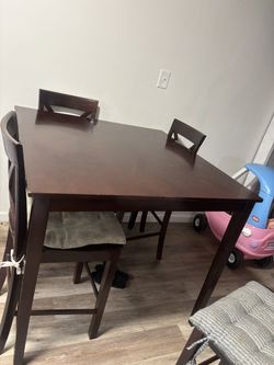 Table 4 Chair