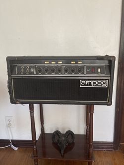 AMPEG STV MTI Era 300- WATT BASS AMP HEAD 1980/85