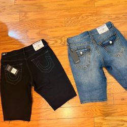 True religion jorts size 30 waist 2for1