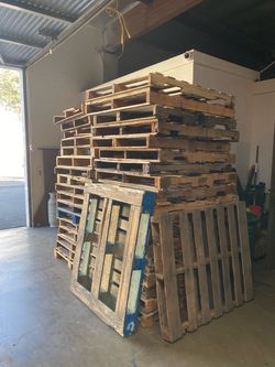 Wooden pallets $1 each