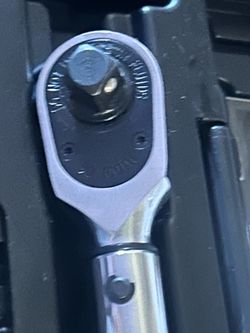 ICON Professional 3/8” Drive Click Torque Wrench w/ Case
