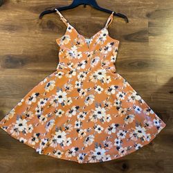 Brand New Woman’s Haute Monde brand Orange Floral Dress Up For Sale 