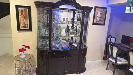 Dining Room Set – China Cabinet, Table & Chairs