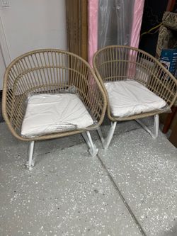 Outdoor Chairs ( new condition )