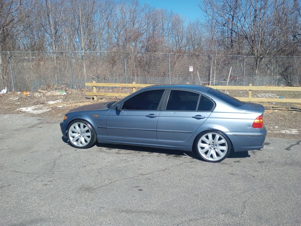 2002 BMW 325