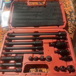 18pc 1/4,3/8,1/2 impact extentions with reducers and 1/4/3/8,1/2” universals new $50 for set 