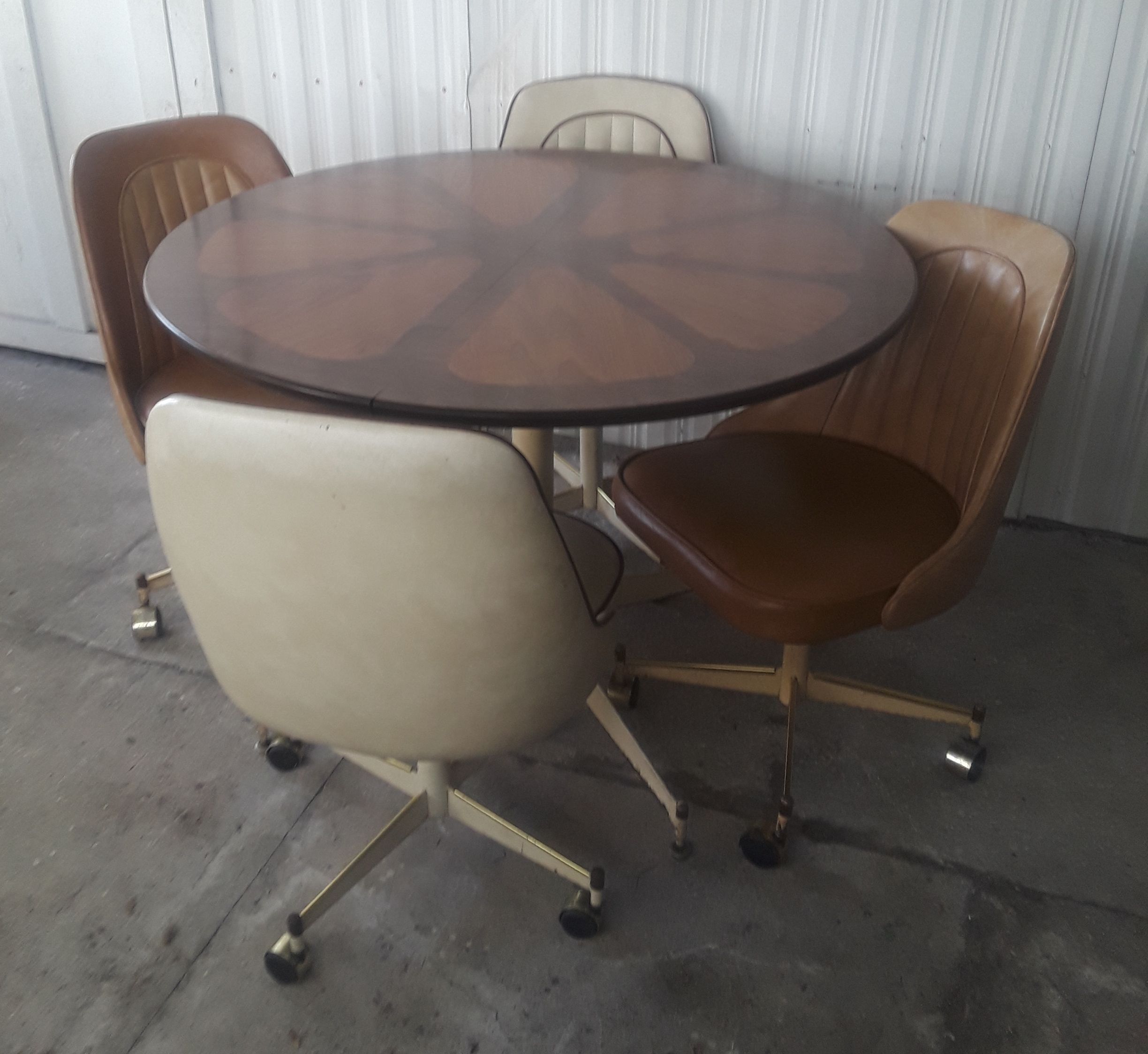 Stoneville Furniture Co. vintage retro dinette dining set
