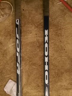 Easton RH Pro Stock Hockey Sticks for Sale in Yorba Linda, CA - OfferUp