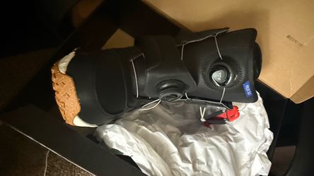 Brand-New Burton Felix Step On Snowboard Boots, Women’s 7.5