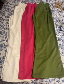 Set of 3 pants size Large – White, Pink, Green