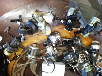 Fishing reels